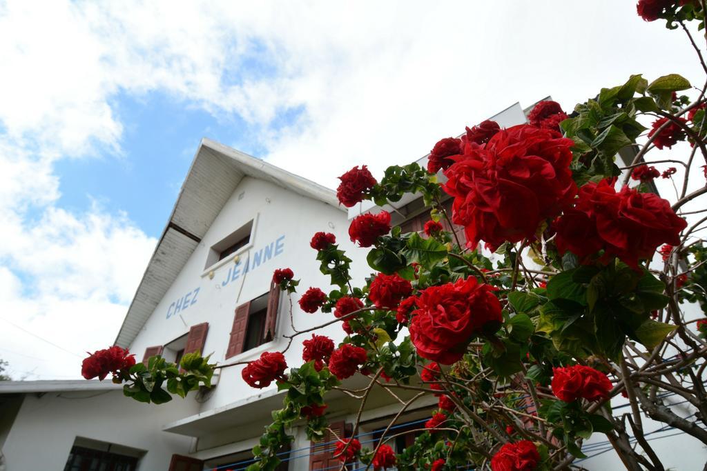 Hotel Chez Jeanne อันตานานารีโว ภายนอก รูปภาพ
