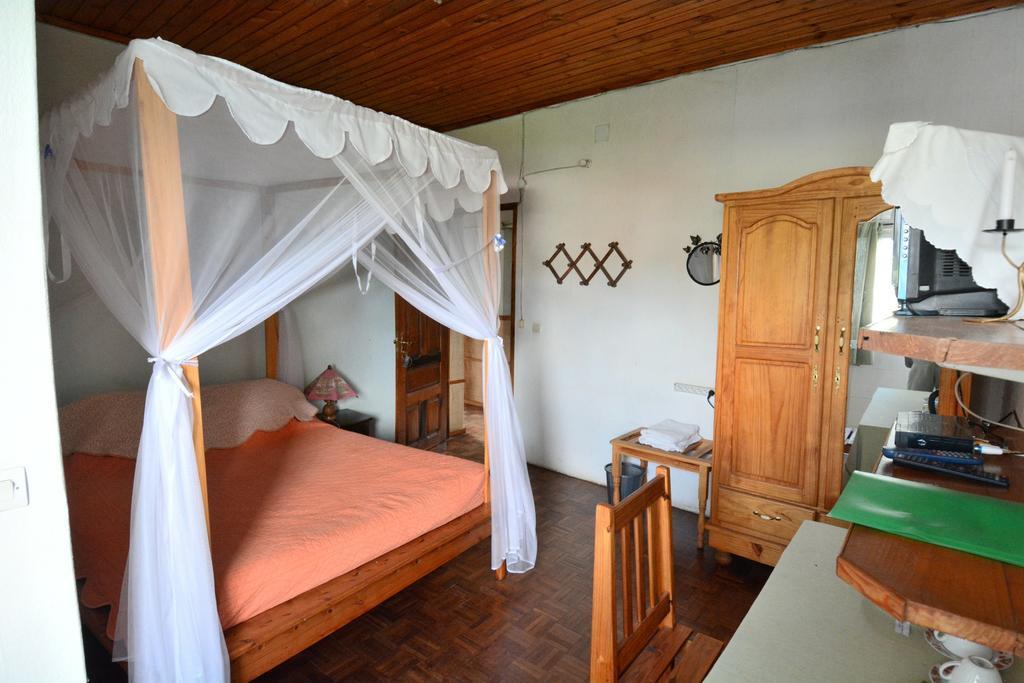 Hotel Chez Jeanne อันตานานารีโว ภายนอก รูปภาพ
