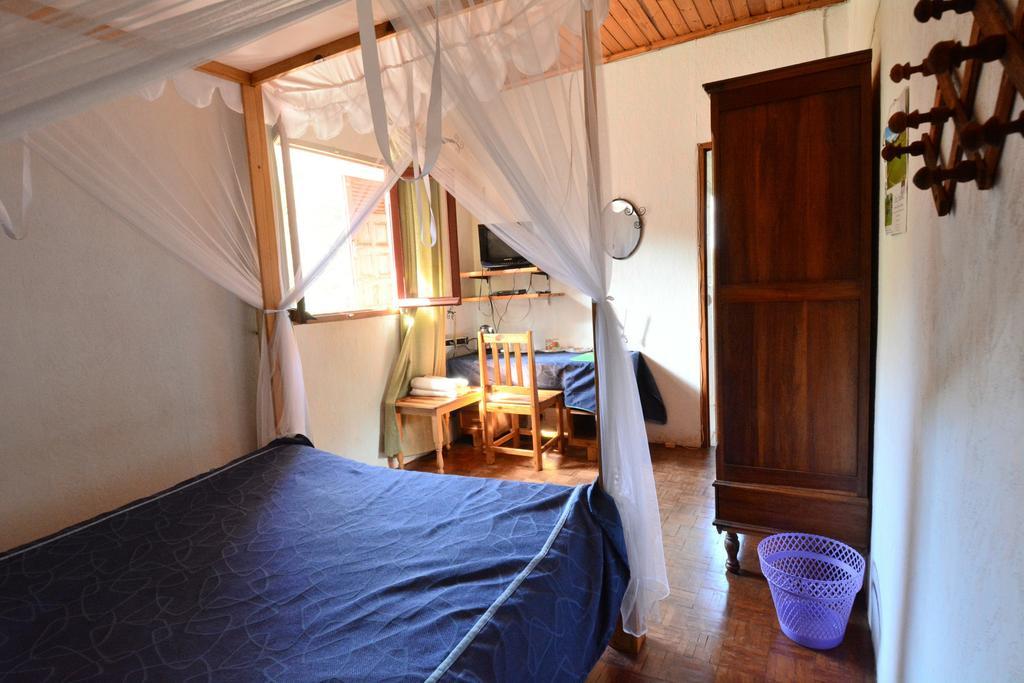 Hotel Chez Jeanne อันตานานารีโว ภายนอก รูปภาพ