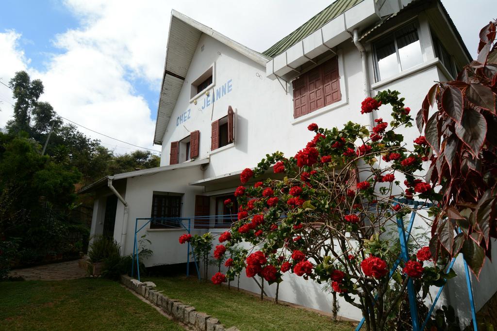 Hotel Chez Jeanne อันตานานารีโว ภายนอก รูปภาพ