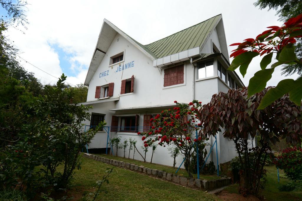 Hotel Chez Jeanne อันตานานารีโว ภายนอก รูปภาพ